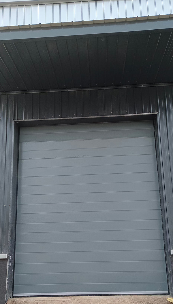 老街街道车库门 老街街道车库门