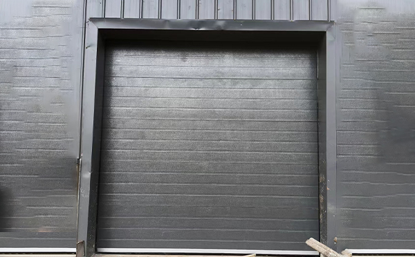老街街道车库门