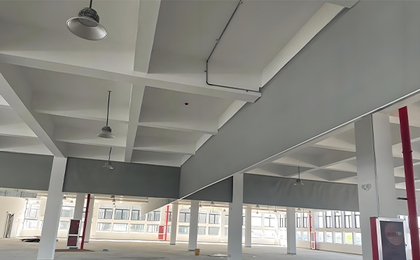 老街街道挡烟垂壁