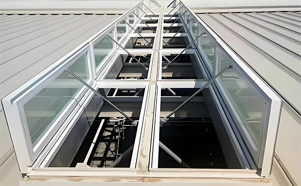 老街街道排烟天窗