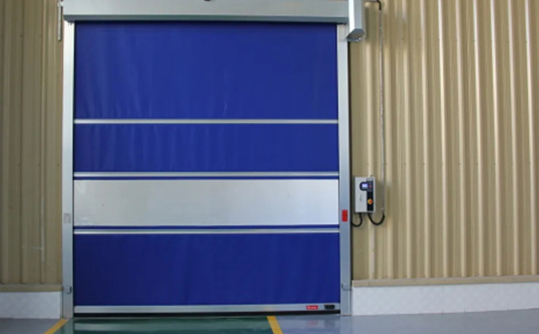 选择老街街道快速老街街道卷帘门时的注意事项