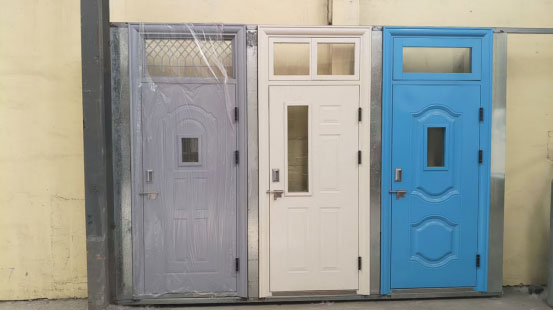 老街街道学校教室门